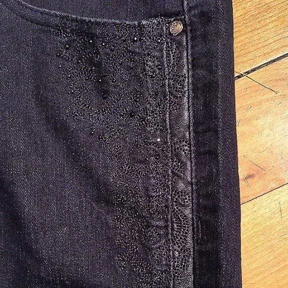 Simon Chang Black Denim Jeans With Black Leather Details On The Sides. Size 14. - Picture 3 of 13